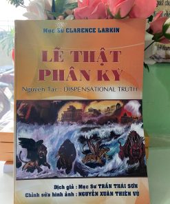LẼ THẬT PHÂN KỲ (Bìa cứng)