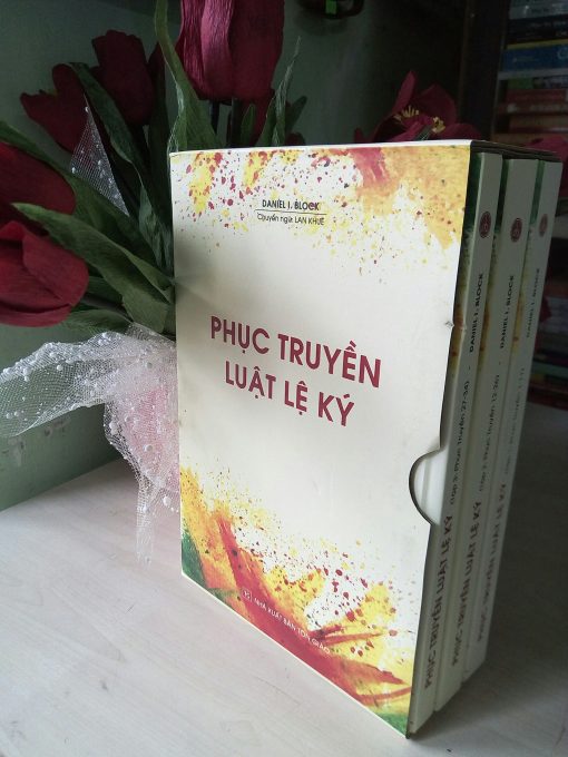 Bộ Giải nghĩa PHỤC TRUYỀN LUẬT LỆ KÝ