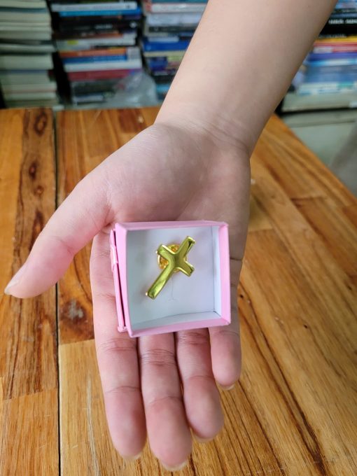 THẬP TỰ GIÁ CÀI ÁO